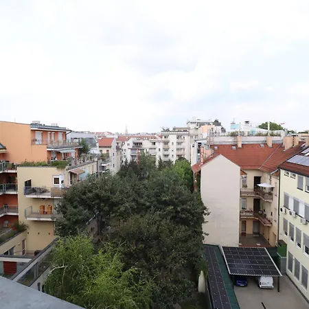 New Mester With Balcony&ac * Budapesta